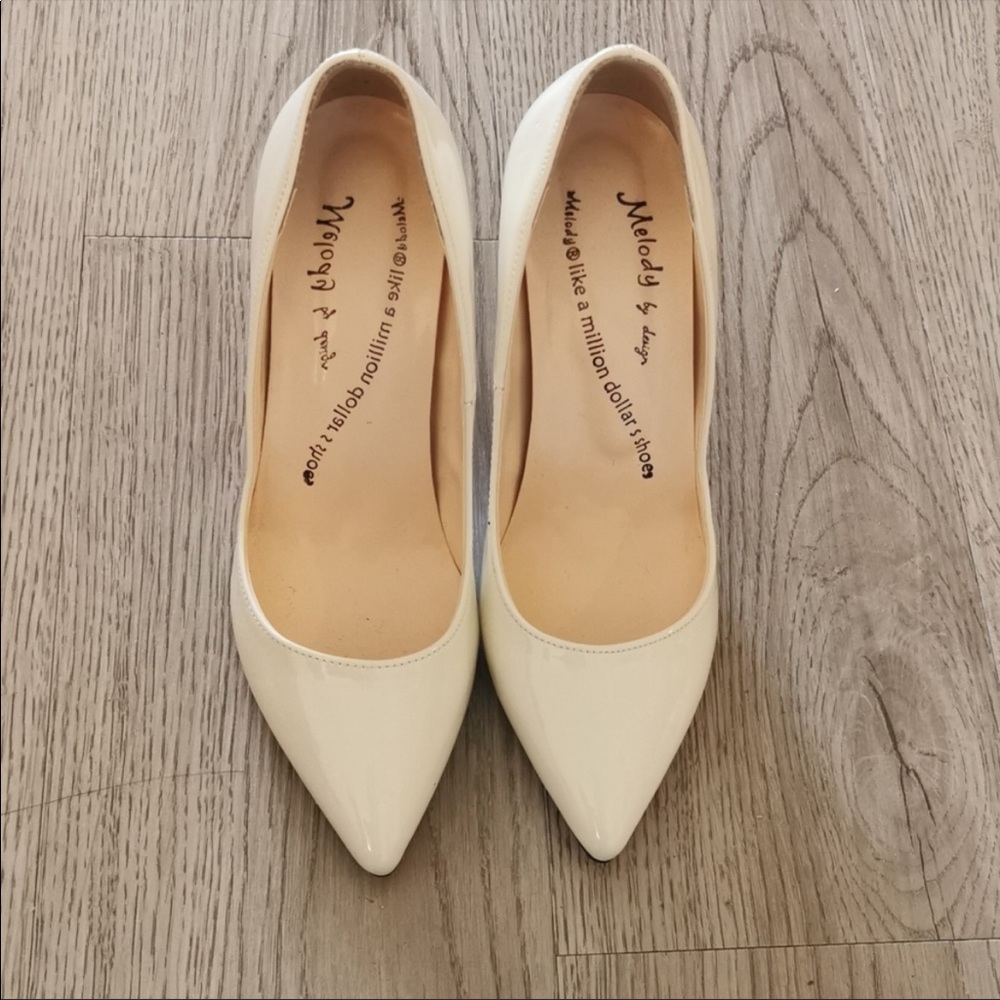 LOUBOUTIN-inspired Red Sole Patent leatherette sexy white heels - Picture 2 of 4